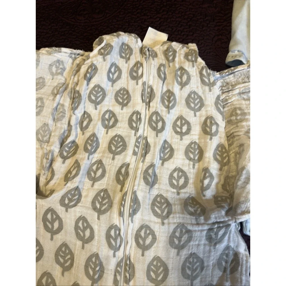 Lot of 2 HALO SleepSack Swaddle Small 3-6 Months Gray Leaves Blue Elephants Used